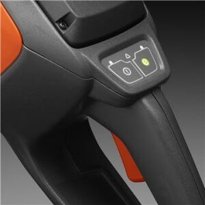 Husqvarna 115İPT4 Akülü Yüksek Dal Budama