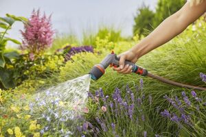 Gardena 18304 Premium Sulama-Temizleme Başlığı 4 Fonksiyon
