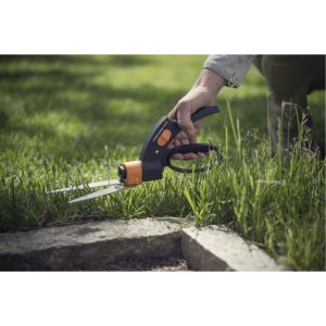 Fiskars Döner Başlı Çim Çit Kenar Kesme Makası 113680-1000589