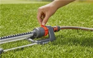 Gardena 18702-20 Salınımlı Yağmurlama Sistemi Aqua M