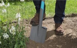 Gardena 17000-20 NatureLine Spade Ahşap Saplı Bel Küreği