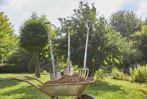 Gardena 17000-20 NatureLine Spade Ahşap Saplı Bel Küreği