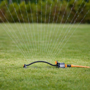 Fiskars 1023659 Salınımlı Fıskiye - Oskilator