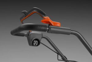 Husqvarna LC 141C Elektrikli Çim Biçme Makinası 1800W / 41CM / 50L