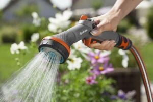 Gardena 18321 Hassas Bitkiler için Comfort Püskürtücü Sulama Tabancası